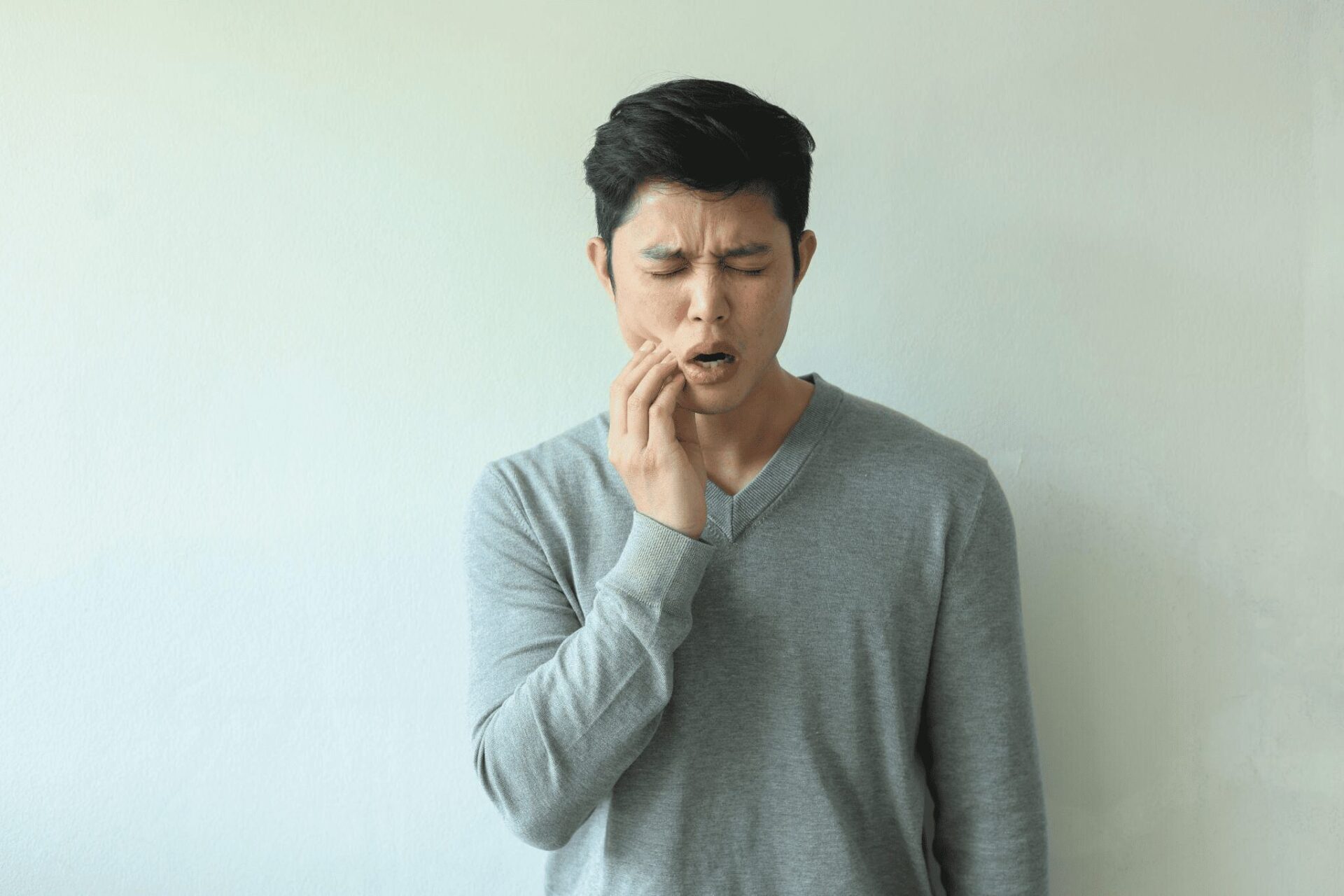 顎関節症で音が鳴るだけのときは放置しても大丈夫？